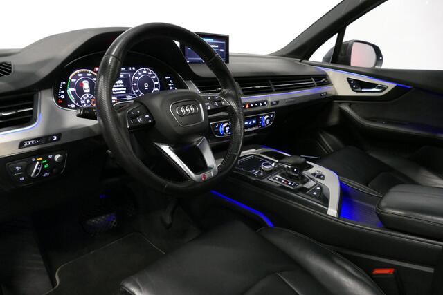 Audi Q7 3.0 TDI e-tron quattro Sport / Orig. Nederlands / S-Line ex- & interieur / Panoramadak / Luchtvering / Elektr. verstelbare voorstoelen (links met memory) / Bose Sound System / Rondomzichtcamera / Sfeerverlichting / Servosluiting - Softclose / Stoelverwarm