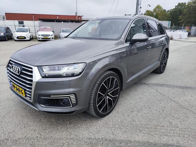 Audi Q7 3.0 TDI e-tron quattro Sport