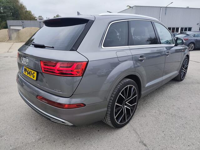Audi Q7 3.0 TDI e-tron quattro Sport