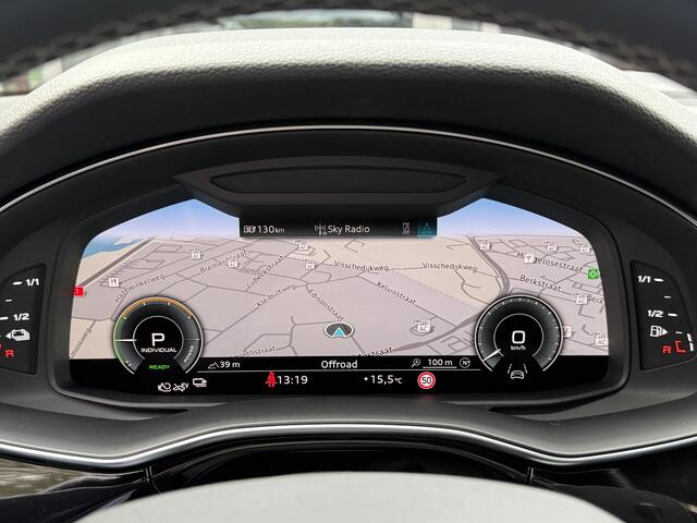 Audi Q7 55 TFSI e QUATTRO AUT. *!* S-LINE *!* PANODAK/ HuD/ 22 INCH/ RADAR/ TREKHAAK *!*