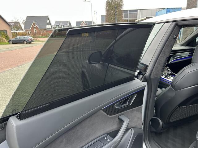Audi Q8 4.0 TFSI RS Q8 Dynamic Carbon Nieuw! ?