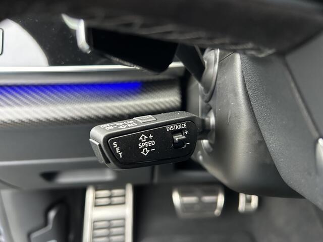 Audi Q8 4.0 TFSI RS Q8 Dynamic Carbon Nieuw! ?