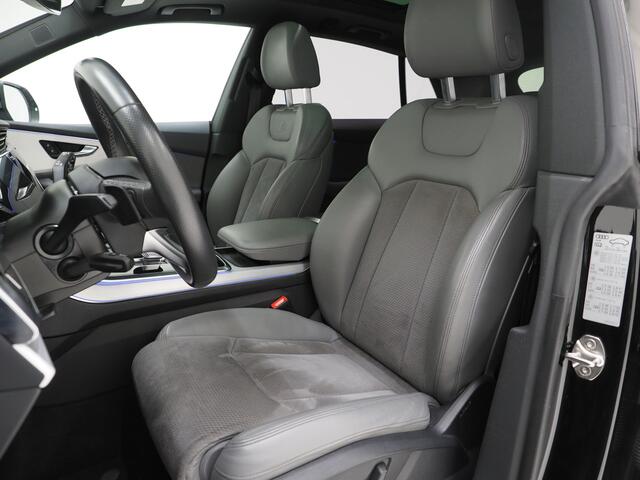 Audi Q8 55 TFSI e quattro Pro Line S | Luchtvering | Panoramadak | B&O | 360 | Head Up | Keyless
