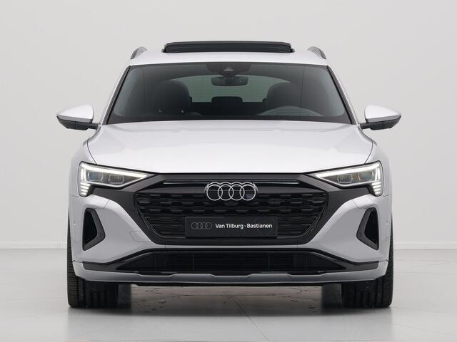 Audi Q8 e-tron 55 quattro Advanced Edition 115 kWh Panorama 360 Camera Trekhaak HUD 22''