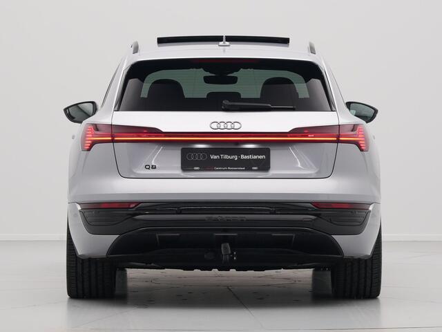 Audi Q8 e-tron 55 quattro Advanced Edition 115 kWh Panorama 360 Camera Trekhaak HUD 22''