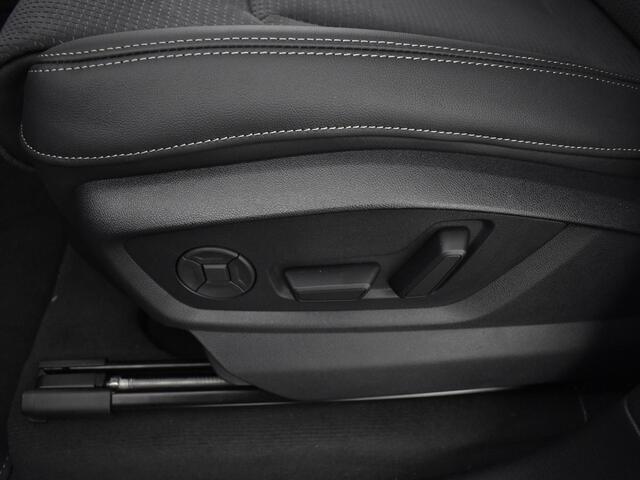 Audi Q8 Pro Line S 55 TFSI e 394 PK · B&O sound systeem · Comfortsleutel · Panoramadak · Optiekpakket zwart · Assistentiepakket tour + parking