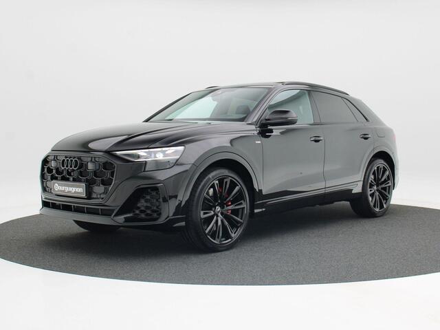 Audi Q8 Pro Line S Competition 60 TFSI e 360 kW / 490 PK S | 23 inch Velgen | Glazen Panoramadak | Head-up display | Soft close | Vierwielbesturing |