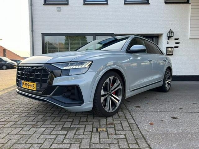 Audi Q8 55 TFSIe Q8 S line