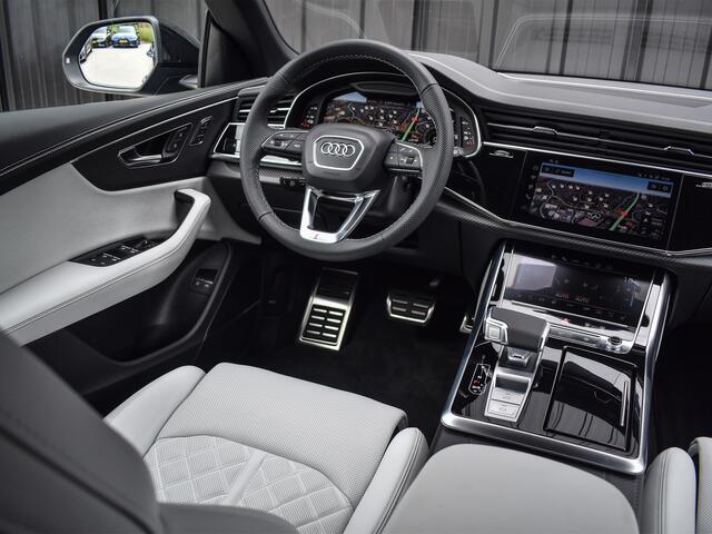 Audi Q8 60 TFSI e QUATTRO PRO LINE S COMPETITION | EXCLUSIVE INTERIEUR | MEMORY SEATS | BANG&OLUFSEN | HEAD-UP | PANORAMADAK | 360 CAMERA | CARBON INLEG | SOFT-CLOSE | TREKHAAK | AMBIANCE INTERIEUR | ADAPTIVE CRUISE |