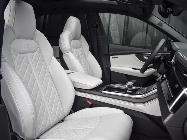 Audi Q8 60 TFSI e QUATTRO PRO LINE S COMPETITION | EXCLUSIVE INTERIEUR | MEMORY SEATS | BANG&OLUFSEN | HEAD-UP | PANORAMADAK | 360 CAMERA | CARBON INLEG | SOFT-CLOSE | TREKHAAK | AMBIANCE INTERIEUR | ADAPTIVE CRUISE |