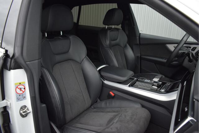Audi Q8 55 TFSI e quattro S-line Virtual cockpit, Cruise, Stoelverwarming, Camera, Trekhaak, Luchtvering