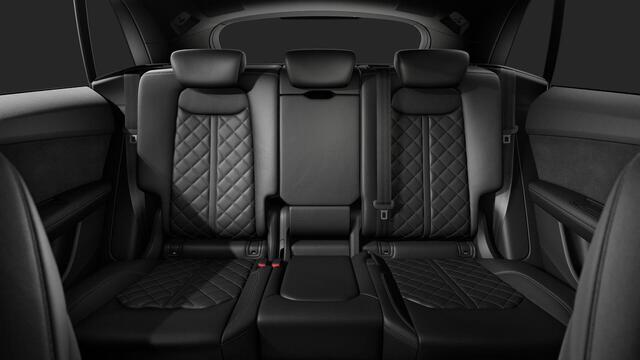 Audi Q8 55 TFSI e quattro Pro Line S 394pk | Servosluiting | Panoramadak | B&O | Ass.Plus.Remote | Sportstoel Plus | 23'' inch zilver | Trekhaak |