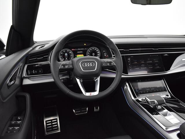 Audi Q8 60 TFSIe 490pk Quattro S Line Competition · Luchtvering · 360 Camera · Servosluiting · Panoramadak · Elek. trekhaak · Stoelventilatie · 22'' Inch · Garantie t/m 12-02-2028 of 90.000km