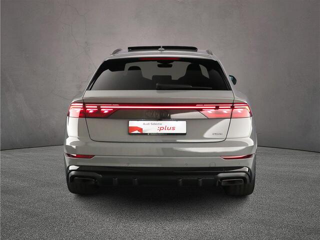 Audi Q8 60 TFSI e Pro Line S Comp. | B&O Adv. | Head up | Pano | Carbon | Trekhaak | Adv. onderstel | 4-Wiel besturing | HD-Matrix | Nardo | S-Stoelen | Alcantara | 23 inch |