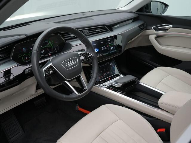 Audi Q8 e-tron 50 340 pk S-tronic quattro Advanced Edition 95 kWh | Rondomzicht camera | Panoramadak | Luchtvering | Standkachel | Bang & Olufsen Premium 3D sound | 21 inch