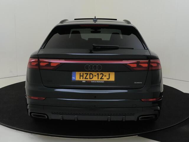 Audi Q8 55 TFSI e quattro Pro Line S Exclusive kleur Tiefgruen Pareleffect