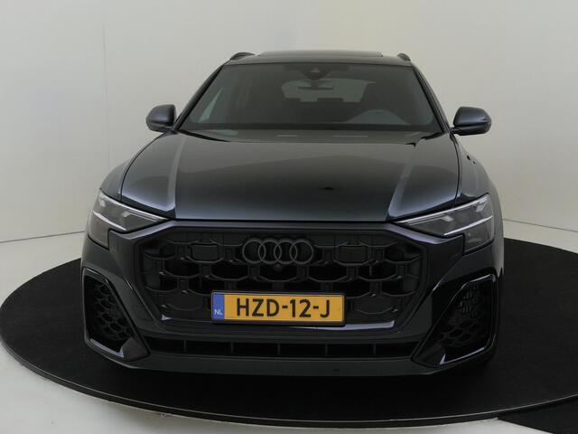 Audi Q8 55 TFSI e quattro Pro Line S Exclusive kleur Tiefgruen Pareleffect