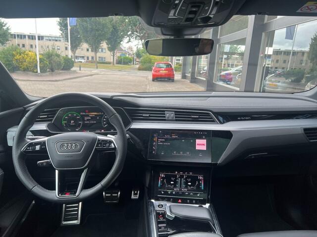 Audi Q8 55 QUATTRO S-Edition 115 kwh Panoramadak BenO Leder
