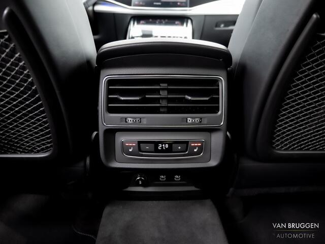Audi Q8 60 TFSI E Quattro S-Line Pano RS-Stoelen Trekhaak Massage 23" Softclose HUD BTW