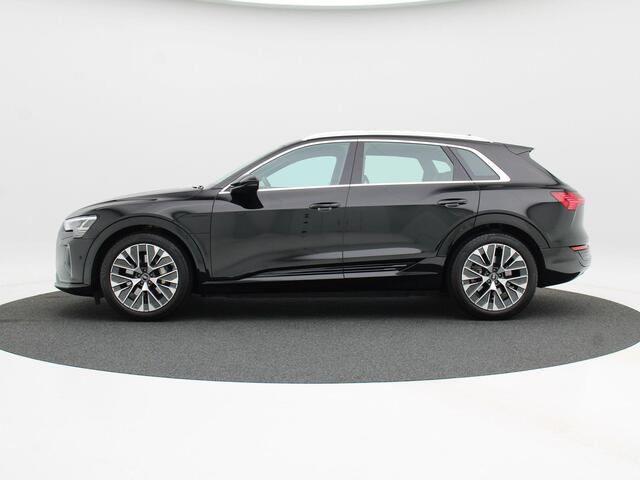 Audi Q8 e-tron 55 quattro 408 Pk Advanced Edition Plus 115 kWh | Camera | Panoramadak | Navigatiesysteem | LED | Trekhaak | Elektrische Achterklep | 21 Inch | 42.196 Km!