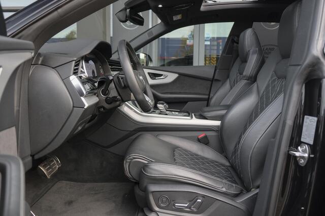 Audi Q8 55 TFSI 340pk S-line Panoramadak RS-stoelen Luchtvering 4-Wielsturing Bang&Olufsen Trekhaak Matrix led NLauto