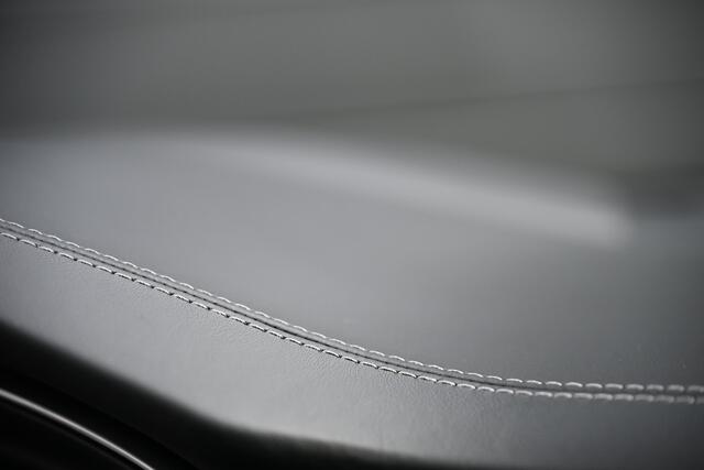 Audi Q8 55 TFSI QUATTRO PRO LINE S | BLACK OPTIC | S-SEATS | B&O ADVANCED | MASSAGE | STANDKACHEL | PANORAMADAK | 360 CAMERA | ALCANTARA | AMBIANCE VERLICHTING | KEYLESS | HEAD-UP | VIRTUAL COCKPIT | LUCHTVERING | STOELVENTILATIE EN -VERWARMING | EL. TREKHAAK | 4