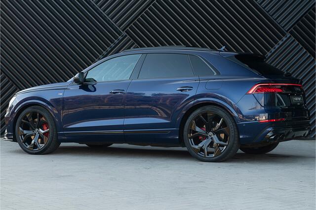 Audi Q8 55 TFSI e quattro S-Line ACC Pano Matrix Head Up B&O S-Stoelen Ambient Softcl. 360 Trekhaak