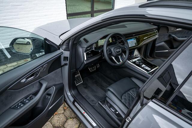 Audi Q8 60 TFSI e quattro S Competition Nightvision Nardo