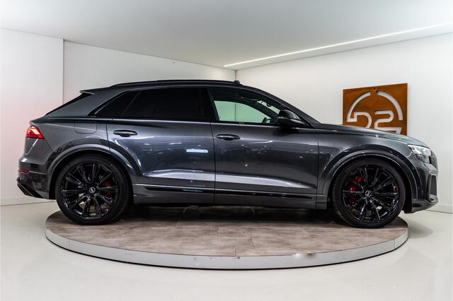 Audi Q8 60 TFSI E Quattro S-Edition Competition 490PK FACELIFT | 2025 DIRECT LEVERBAAR | 5 Jaar Garantie | BOMVOL!