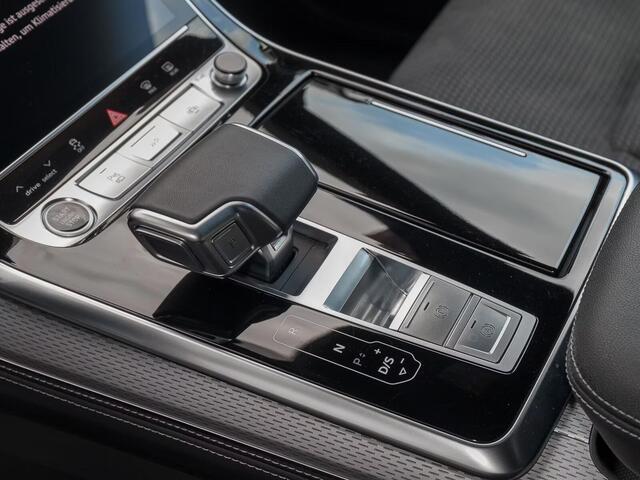 Audi Q8 55 TFSI e quattro Pro Line