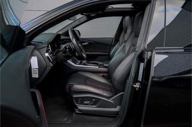 Audi Q8 4.0 TFSI RS Q8 Quattro Dynamic+ Keramisch Pano B&O Trekhaak Alcantara 23"