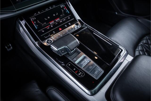 Audi Q8 60 TFSI e quattro Competition - Panorama | RS Seats | Luchtvering | Elek. Trekhaak | 360 Camera