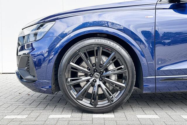 Audi Q8 55 TFSI e quattro Pro Line Panoramadak | Head up | Selections