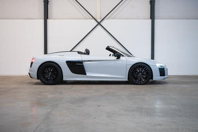Audi R8 Spyder 5.2 FSI quattro | Suzuka Gray | B&O | Sportuitlaat | BTW-Auto | Dyn. LED | Virtual Cockpit