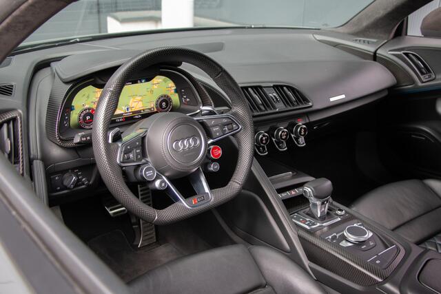 Audi R8 5.2 FSI V10 Quattro Plus 610PK | Ceramic Brakes | B&O | Carbon | Camera | Sportuitlaat | Drive Select | Alcantara | Keyless Entry | 20"| Laser | Garagedeuropener | Audi Exclusive | Stoelverwarming | Virtual Cockpit | PPF Neus | Valcona Stiksel | Magnetic 