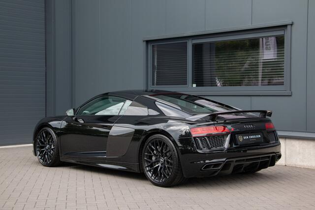 Audi R8 5.2 FSI V10 Quattro Plus 610PK | Ceramic Brakes | B&O | Carbon | Camera | Sportuitlaat | Drive Select | Alcantara | 20" | Stoelverwarming | Virtual Cockpit | Valcona Stiksel | Magnetic Ride | Dealer OH. | N.P ¤284.388.-