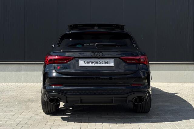 Audi RS Q3 Sportback TFSI RS - Pano - Matrix - 360 Camera - Sonos - ACC - Trekhaak - Black Plack - VOL - Rijklaar