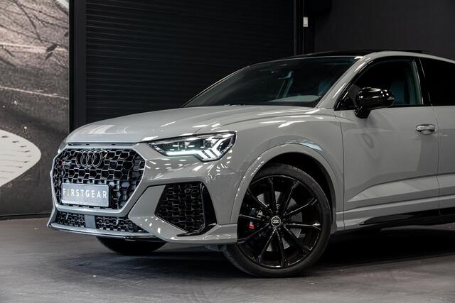 Audi RS Q3 Sportback TFSI *Nardogrijs / Panorama / Sonos / RS-Sportuitlaat / Sport-chassis*