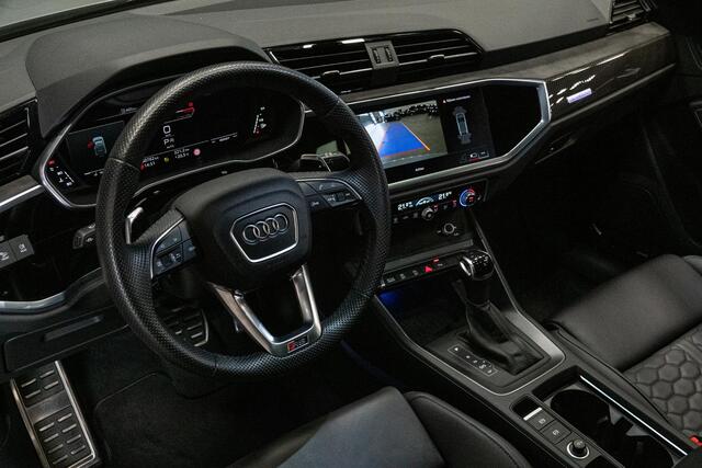 Audi RS Q3 Sportback TFSI *Nardogrijs / Panorama / Sonos / RS-Sportuitlaat / Sport-chassis*