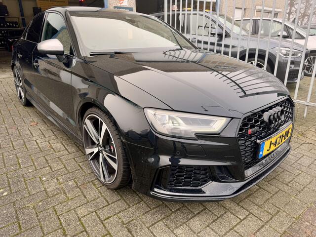 Audi RS3 A3 Limousine 2.5 TFSI quattro | Pano | Navi | veel opties |