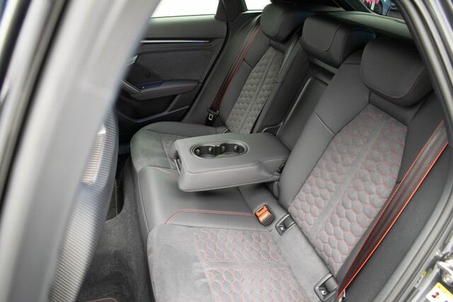 Audi RS3 Sportback 2.5 TFSI quattro |Pano|Kuipstoel|Sonos|HUD|