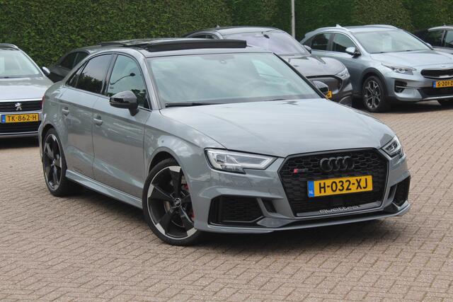 Audi RS3 Limousine 2.5 TFSI quattro / Full option! / Panoramadak / Camera / RS Seats / 19'' / Matrix LED / Virtual Cockpit / B&O / DAB / Audi Magnetic Ride / Navigatie / Stoelverwarming / ACC