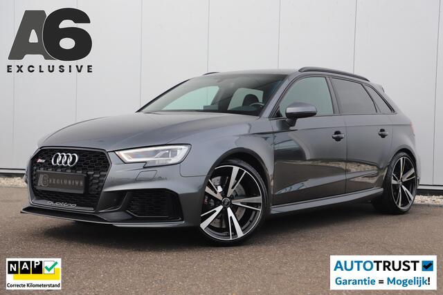 Audi RS3 Sportback 2.5 TFSI RS 3 quattro 400PK Automaat Geen Schadeverleden! Black Optic Virtual RS Sportstoelen RS Sport Uitlaat Bang and Olufsen LED Matrix 19 inch LMV Navigatie Clima Stoelverwarming Cruise Parkeersensors Keyless Entry Carbon Inleg
