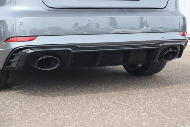 Audi RS3 Sportback 2.5 TFSI RS 3 quattro 400PK Automaat Geen Schadeverleden! Black Optic Virtual RS Sportstoelen RS Sport Uitlaat Bang and Olufsen LED Matrix 19 inch LMV Navigatie Clima Stoelverwarming Cruise Parkeersensors Keyless Entry Carbon Inleg