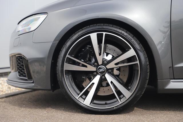 Audi RS3 Sportback 2.5 TFSI RS 3 quattro 400PK Automaat Geen Schadeverleden! Black Optic Virtual RS Sportstoelen RS Sport Uitlaat Bang and Olufsen LED Matrix 19 inch LMV Navigatie Clima Stoelverwarming Cruise Parkeersensors Keyless Entry Carbon Inleg