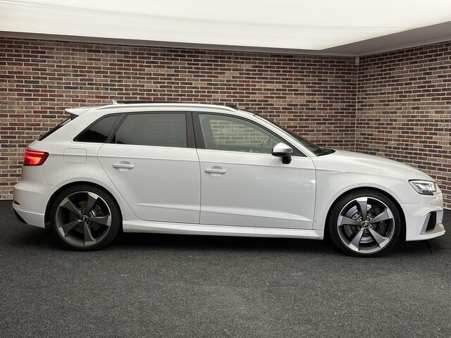 Audi RS3 Sportback 2.5 TFSI quattro | B&O| Dak| Adaptieve cruise| Keyless|