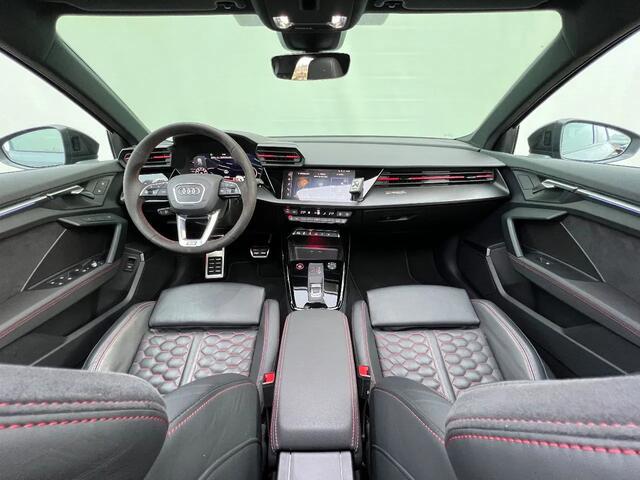 Audi RS3 Sportback 2.5 TFSI, VOL!! Akrapovic, Keramisch, Carbon