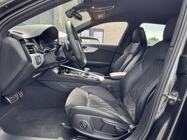 Audi RS4 Avant 2.9 TFSI 451pk Quattro Aut. Black optiek Facelift 57dkm !!