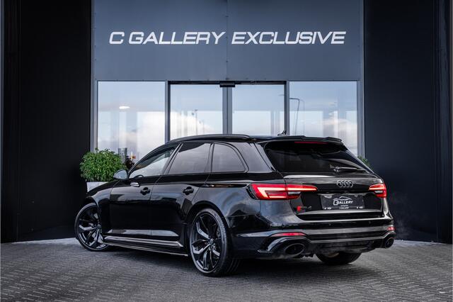 Audi RS4 Avant 2.9 TFSI quattro - Panorama | B&O | Carbon | Alcantara | Massage | Memory