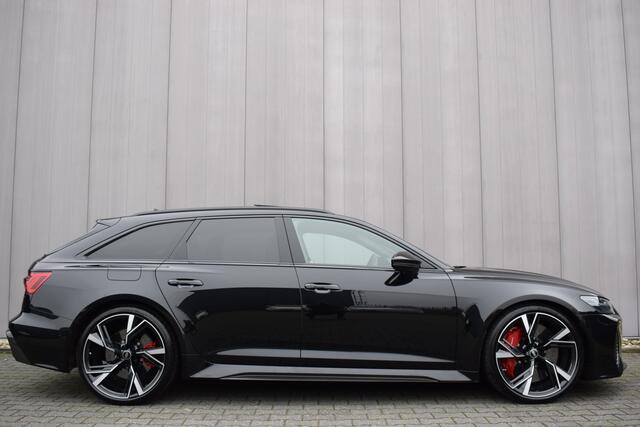 Audi RS6 Avant 600PK Quattro Dynamic Plus | B&O 3D | Carbon | RS Zetels | Keramisch | Softclose | Panoramadak | Dealer Onderhouden!!